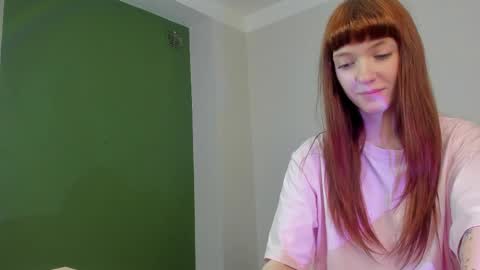 laineblackwood online show from April 25, 8:38 am