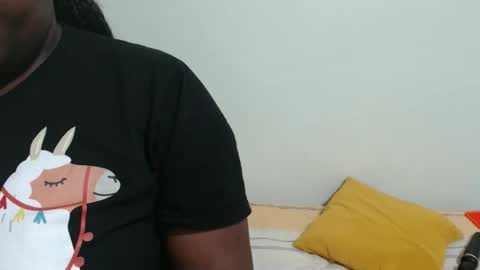 Snapshot of lakeeza chatting on October 18, 5:55 am ANNIE online show from October 18, 5:55 am