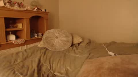 Naomi Rose online show from April 29, 6:18 am