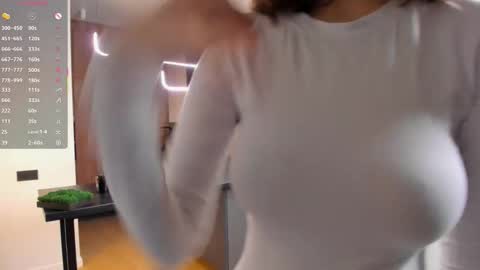 Julia online show from March 29, 8:32 pm