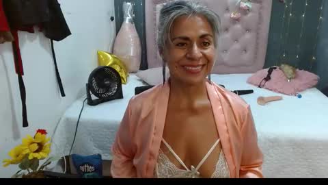 lalisha online show from February 12, 1:09 am