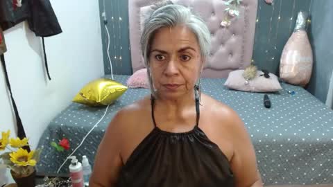 lalisha online show from April 9, 1:31 am