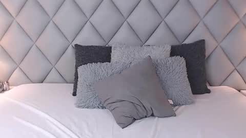 Laly Castro online show from February 6, 8:13 pm