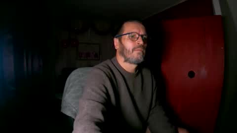 lamilfexhibe online show from January 8, 4:35 pm