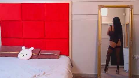 LanaBanner online show from November 5, 9:00 am