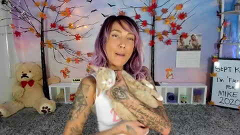 Snapshot of lana_del_bae chatting on September 10, 2:12 am Lana Del Bae online show from September 10, 2:12 am