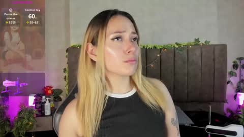 Lana online show from April 16, 5:51 am