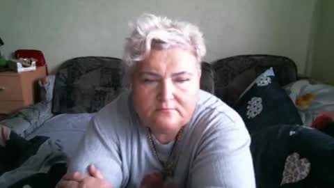 lanacat555 online show from December 22, 12:01 pm