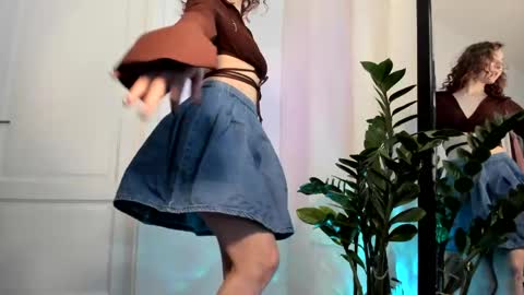 Lana online show from May 11, 11:39 am