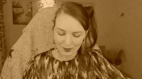 Lana Radiance online show from May 14, 3:21 pm