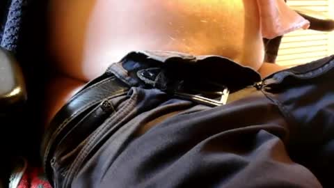 lander_63 online show from April 5, 4:48 pm