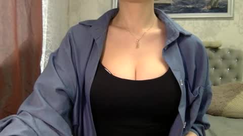 langoria online show from February 15, 12:04 pm