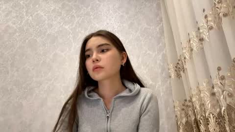 Alice online show from April 30, 8:57 pm