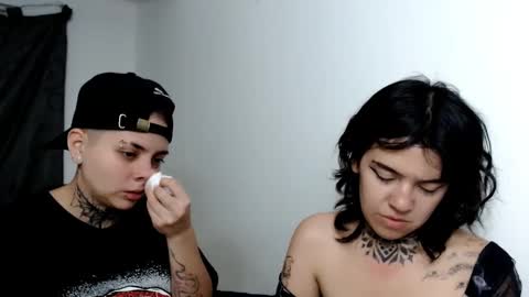 Snapshot of lannie_gonzales chatting on February 22, 2:17 am LANNIE   online show from February 22, 2:17 am