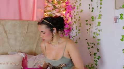 Lara Gill online show from February 24, 7:28 pm