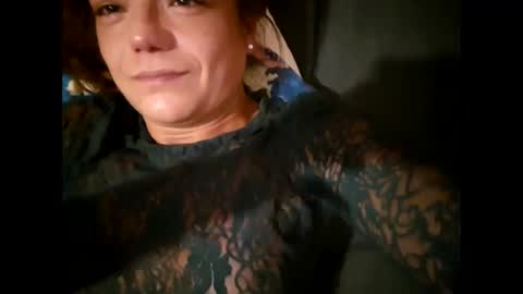 Snapshot of laraa333 chatting on October 25, 10:32 pm Little online show from October 25, 10:32 pm