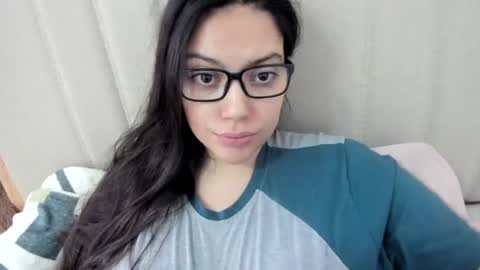 lara online show from October 13, 12:40 pm