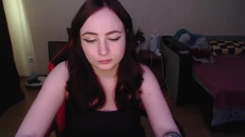 Laralianna online show from March 19, 9:59 am