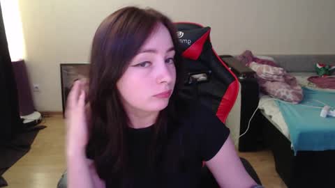 Laralianna online show from April 24, 2:08 pm