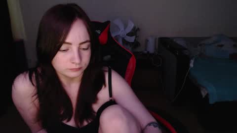 Laralianna online show from May 22, 5:53 pm