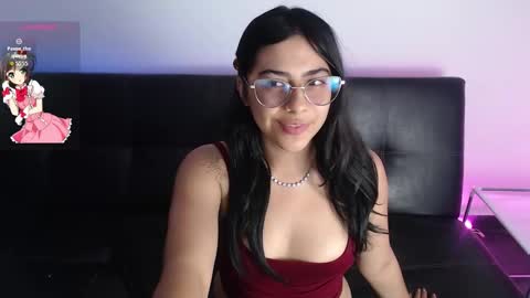 laramucci online show from January 15, 7:44 pm