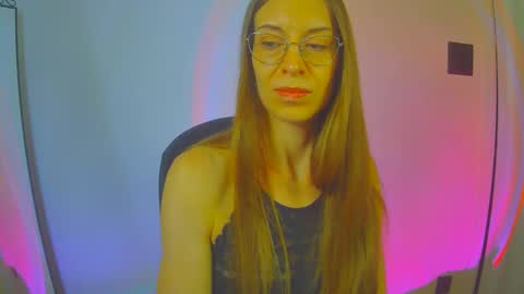 larawintersxxx online show from November 1, 11:26 pm