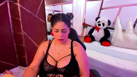 laris_park online show from January 26, 5:13 am