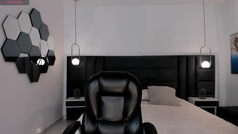 Larisa Smirnov online show from February 1, 3:25 am