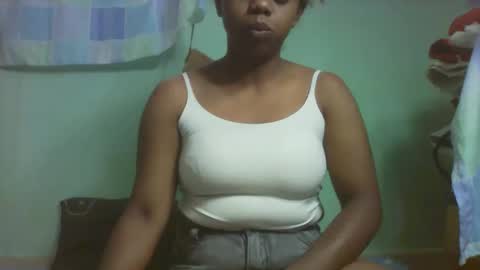 larissa645771 online show from November 17, 7:11 am