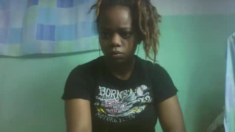Snapshot of larissa645771 chatting on October 23, 5:53 am larissa645771 online show from October 23, 5:53 am