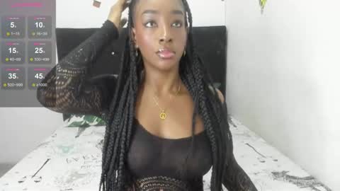 Snapshot of larissawilson chatting on December 6, 9:18 pm  L A R I S S A  online show from December 6, 9:18 pm