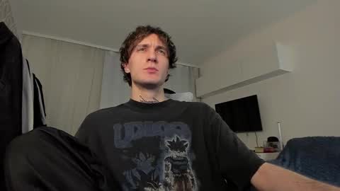 acie online show from March 8, 6:05 pm