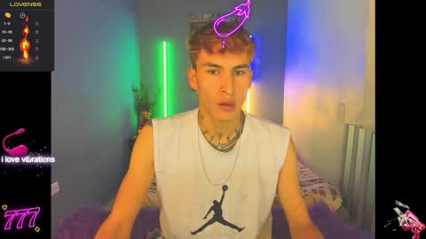 latin_boysxxx_ online show from March 16, 1:09 am