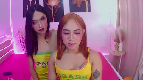 Snapshot of latina_andrea chatting on October 27, 9:04 pm latina_andrea online show from October 27, 9:04 pm