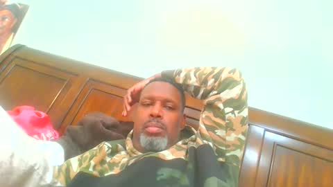 Latinabeautycollection online show from February 1, 9:45 pm