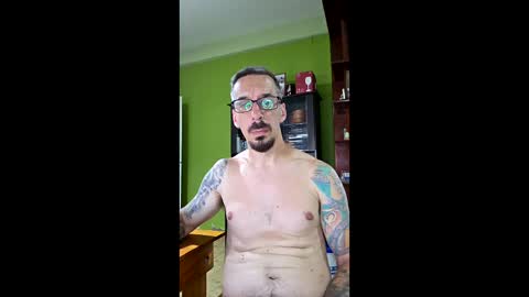 latinheat95 online show from January 12, 9:11 pm