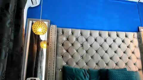 Zeus online show from November 11, 6:37 am