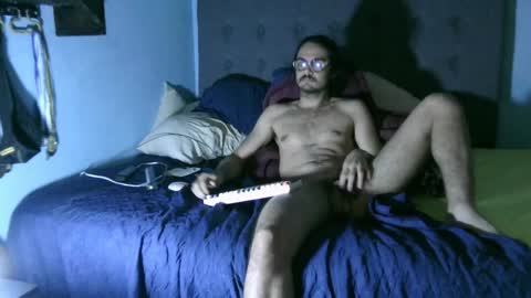 latinincognito online show from December 31, 12:54 am