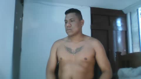 latinrayf online show from November 16, 5:48 pm