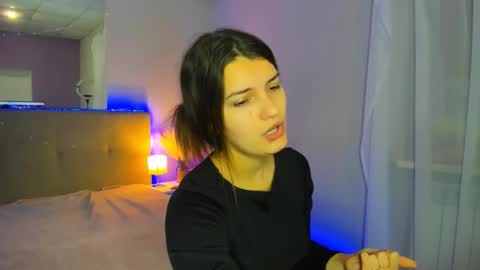 Laura online show from November 20, 6:34 am