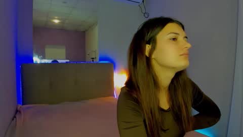 Laura online show from November 10, 6:05 am