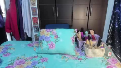  Wen  online show from December 15, 8:49 pm