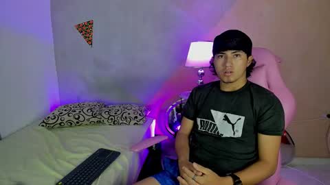 laura_and_kevin online show from November 20, 3:20 pm