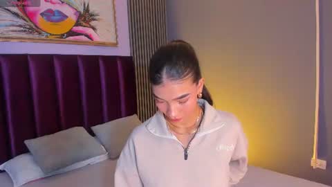Laura online show from July 22, 12:18 pm