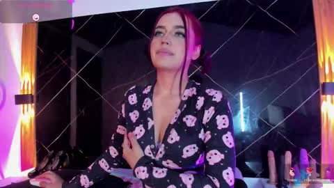 Laura online show from February 3, 3:15 am