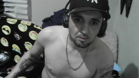 lauradecuada2 online show from April 9, 11:27 am