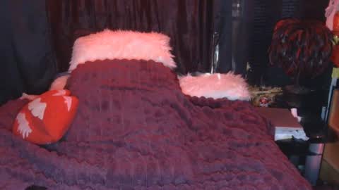 Lilian Banks online show from July 20, 11:17 pm