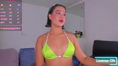 Laura Mayer online show from April 21, 2:51 am