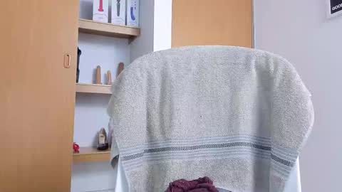 Snapshot of laurasex_21 chatting on September 23, 9:10 pm Laura online show from September 23, 9:10 pm