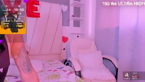 Laurem online show from March 6, 3:13 pm